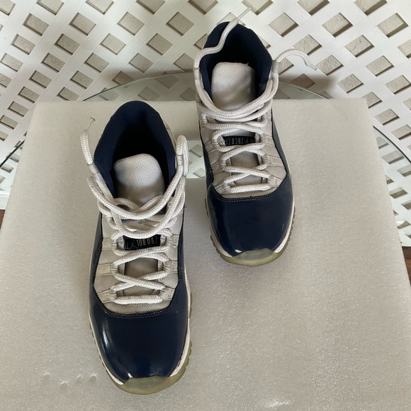 Air Jordan 11 Retro Sneakers - Picture 16 of 16